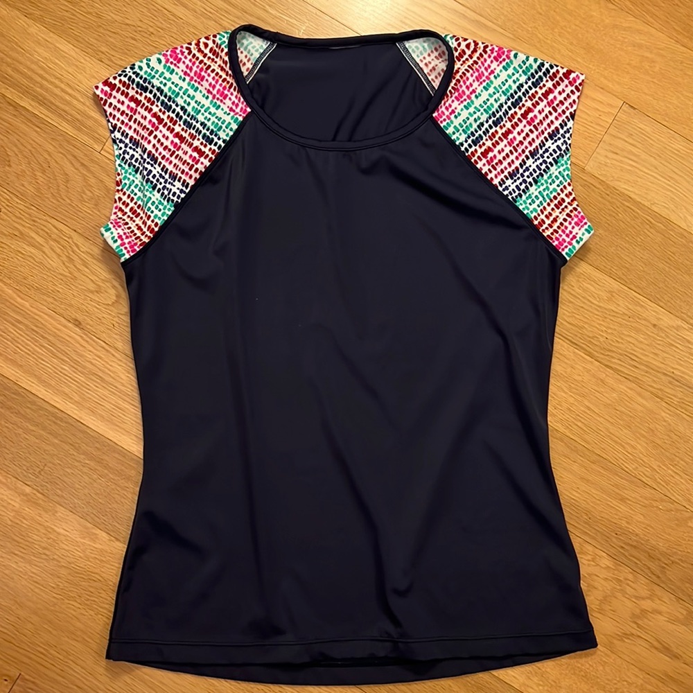 🌴 Athleta Women’s Cap Sleeve SPF Shirt Small